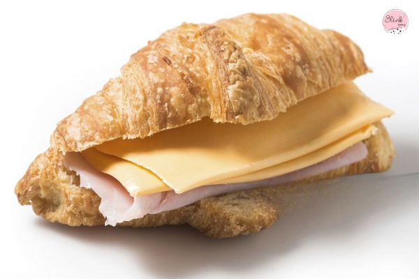 Bánh Croissant Nhân Phô Mai và Giăm Bông