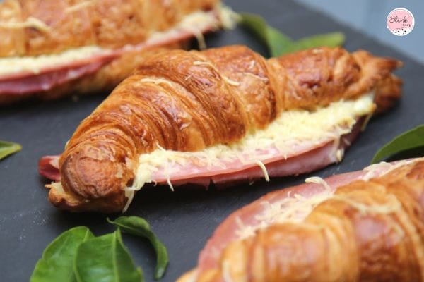 Nánh mặn pháp Croissant Jambon Fromage